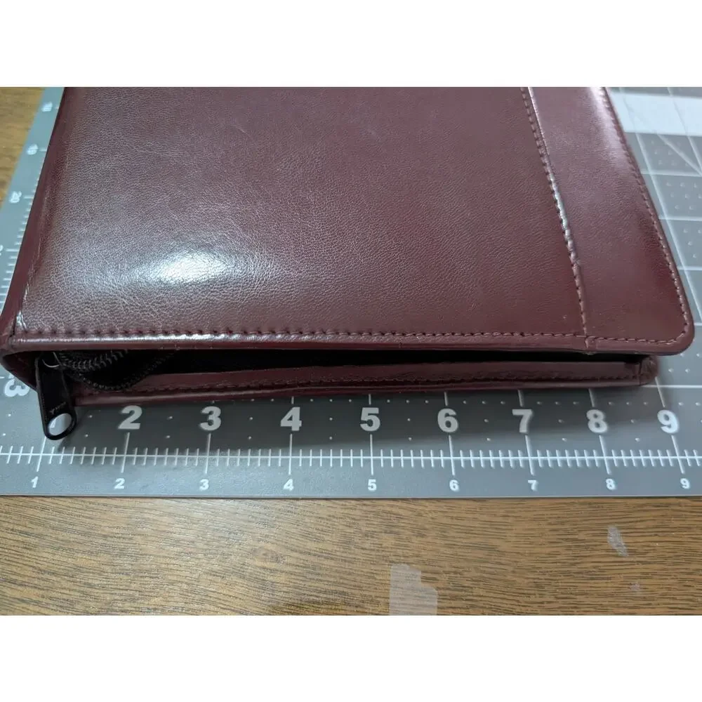 Day Planner Inc. Classic Edition Zippered Organizer Planner Burgundy VTG